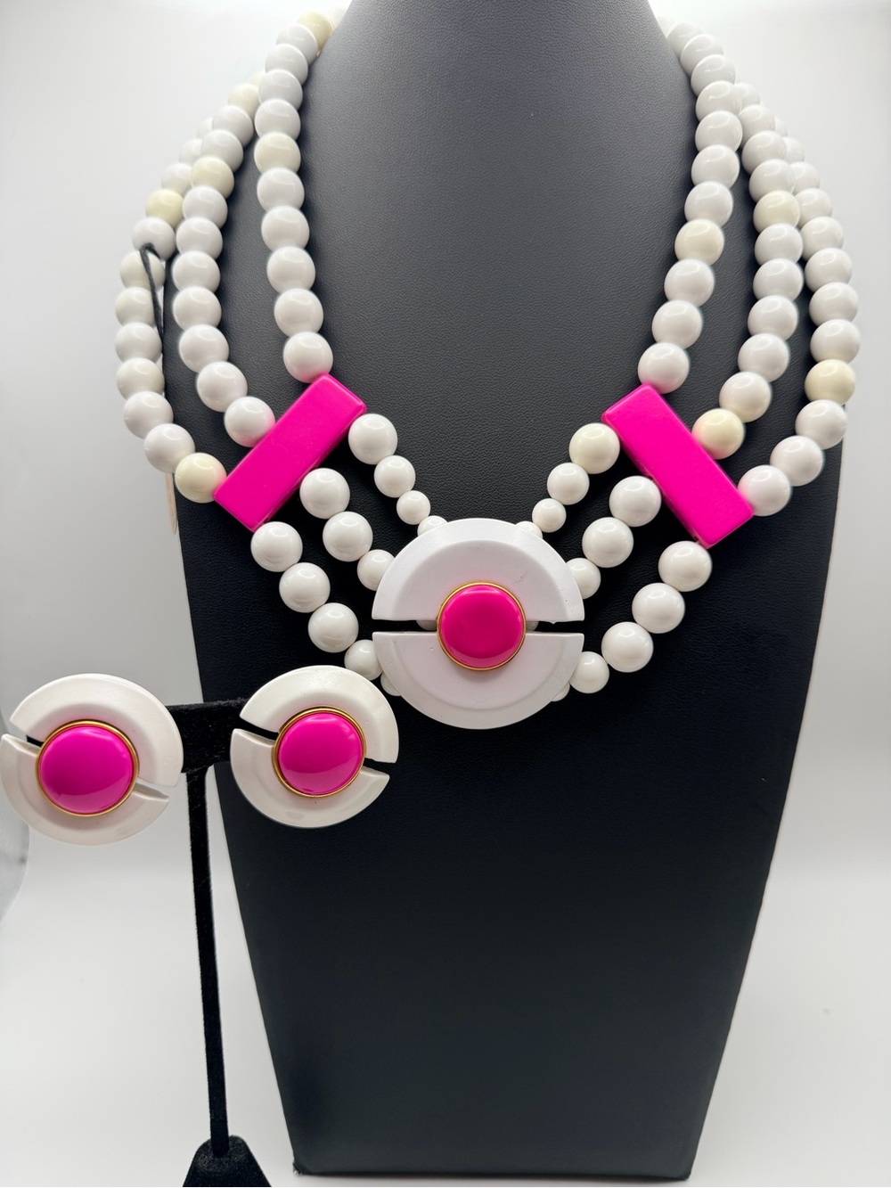 Vintage White and Hot Pink Lucite Statement Bead Necklace and earrings set